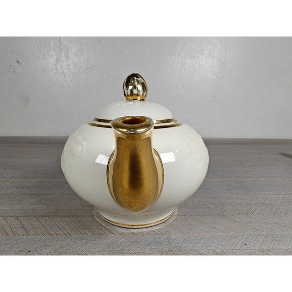 Vintage White Ceramic Teapot Hand Decorated 22K Gold Teapot Continental Kilns - Picture 7 of 8